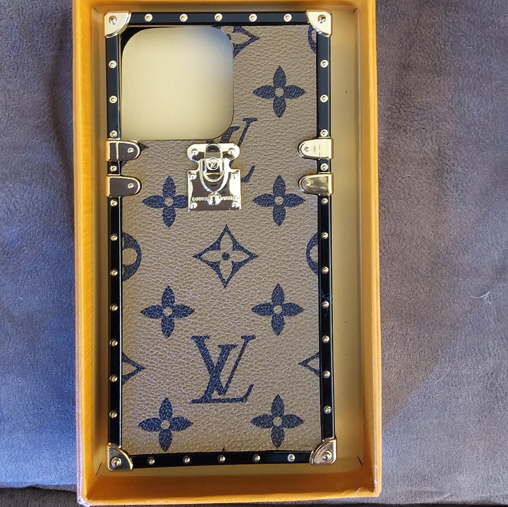 Louis Vuitton Tan and Blue Monogram Phone Cover
